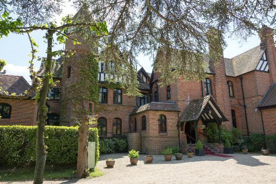 CAREYS MANOR FESTIVE LUNCH